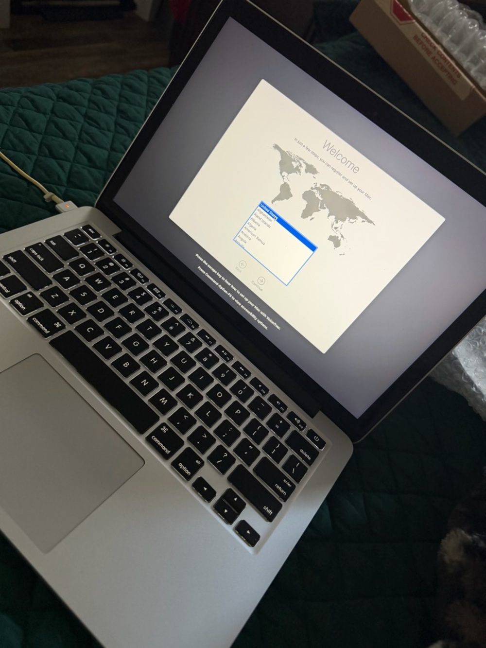 Apple MacBook Pro 13” - Picture 4 of 4